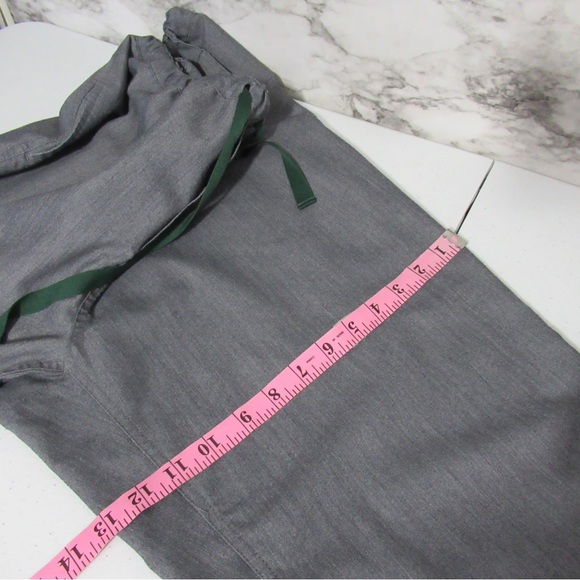 Figs Gray Scrub Pants Size XL Short - Picture 13 of 14